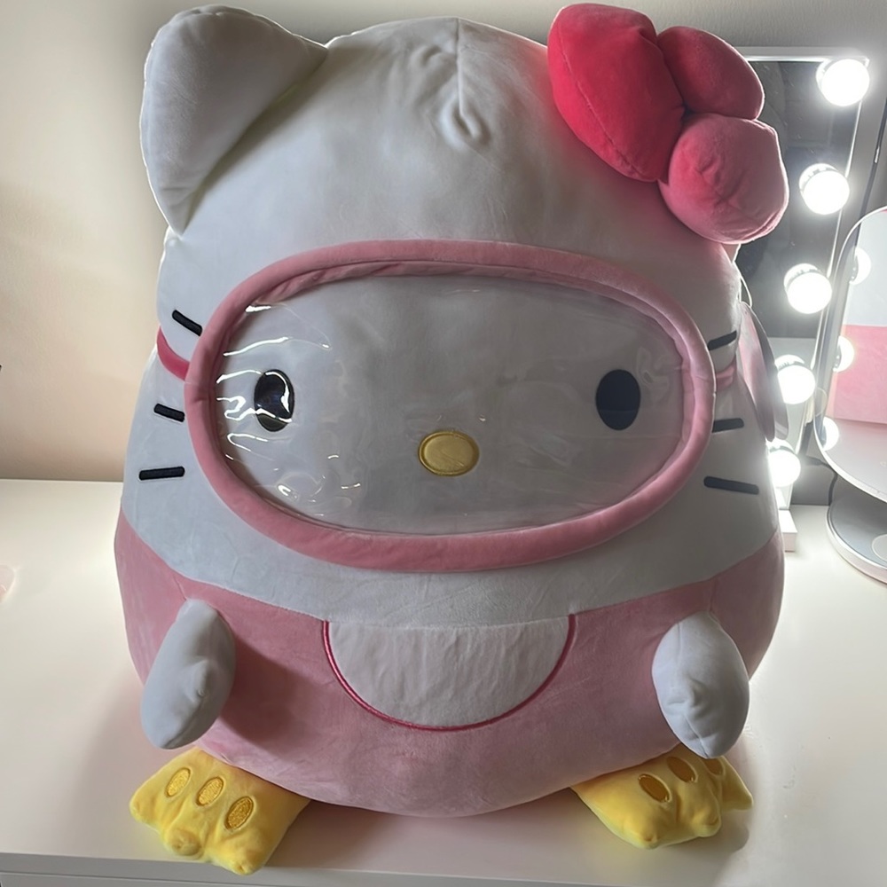 Hello Kitty Scuba Squishmallow